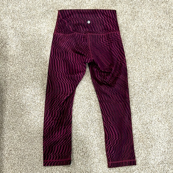 Lululemon Align Crop 23”  - brand new condition. Size 6. High-rise - Picture 2 of 3